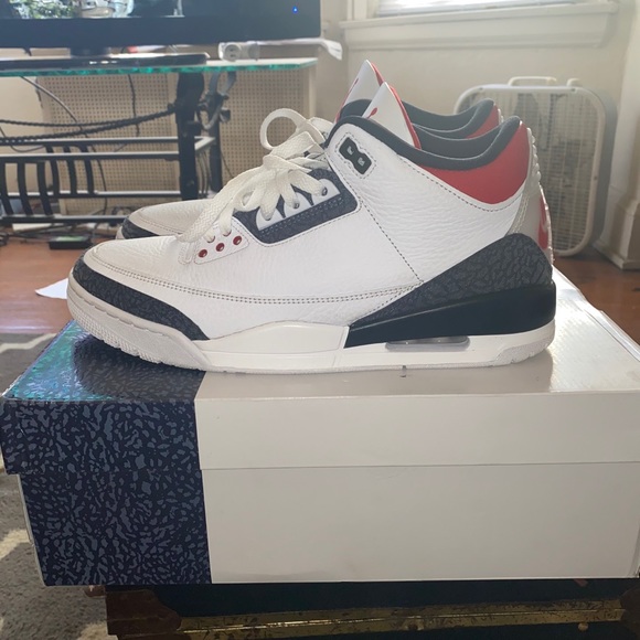 Jordan 3’s size 10.5 main image 5